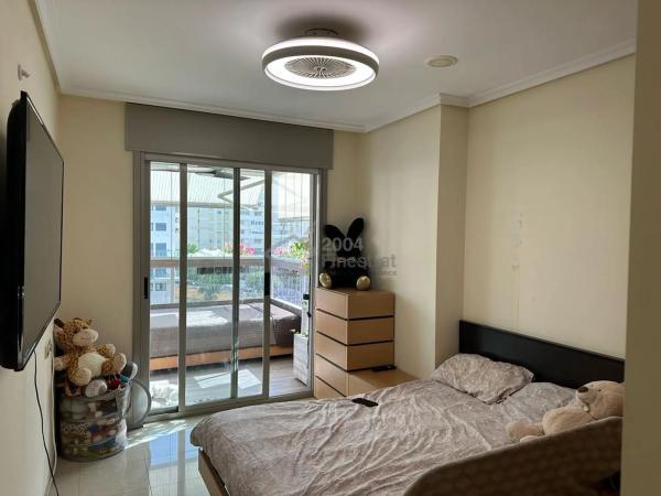 Piso en avenida Rosa de los Vientos