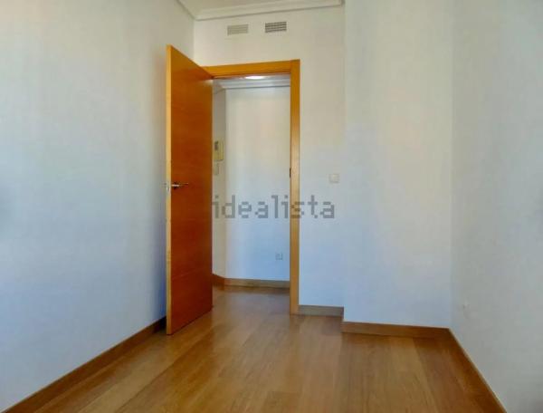 Piso en Barrio Las Azaleas - Alkadir