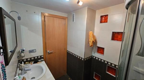 Piso en Barrio Las Azaleas - Alkadir