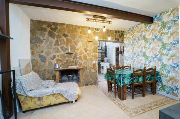 Casa independiente en calle Almirant Estrada