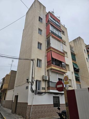 Estudio en camino viejo de Valencia, 45