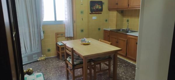 Piso en calle Cervantes, 4