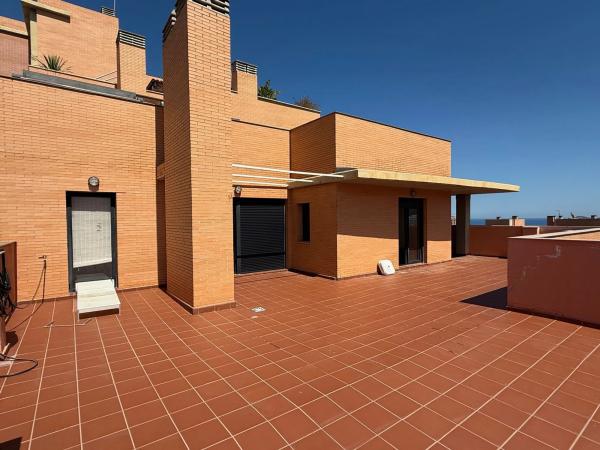 Ático en avenida Mestral