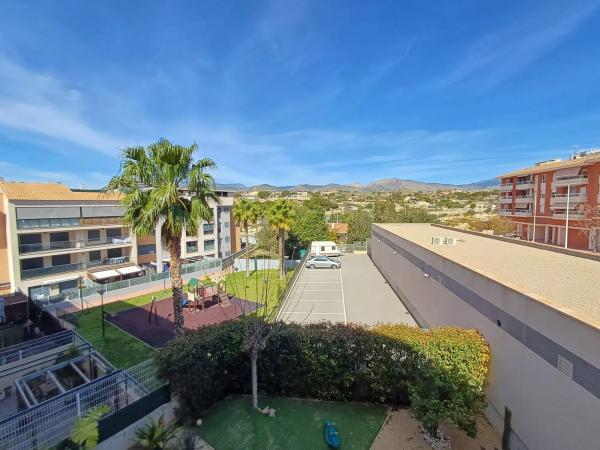 Piso en calle Benimantell, 1