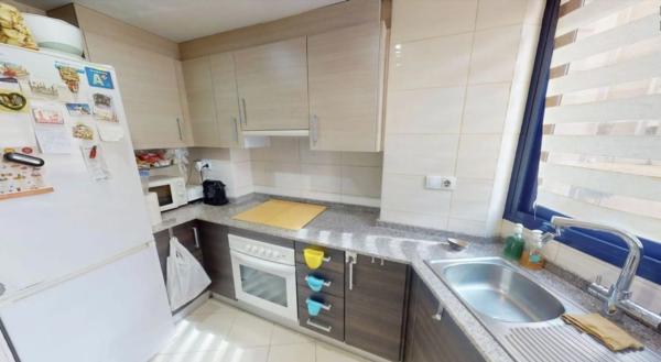 Piso en avenida Rosa dels Vents