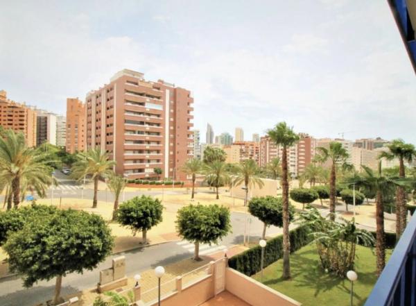 Piso en avenida Rosa dels Vents