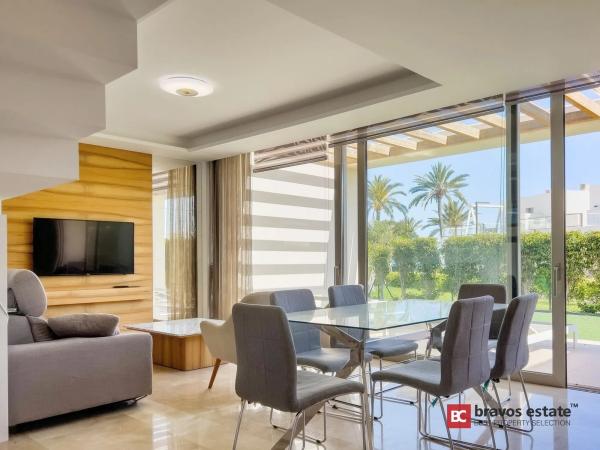 Chalet adosado en Polígono Plan p Paraíso