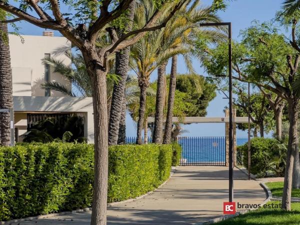 Chalet adosado en Polígono Plan p Paraíso