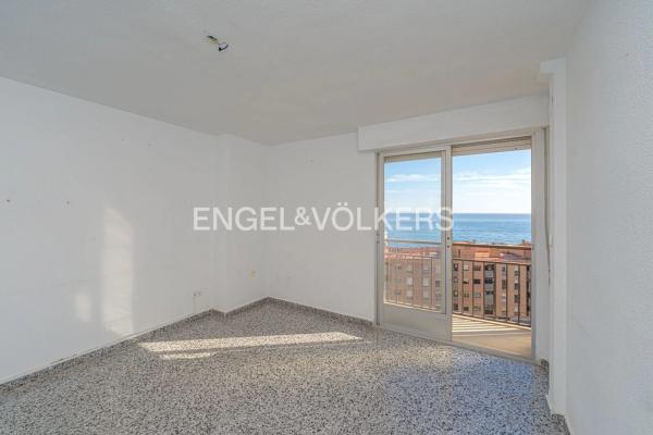 Piso en calle Colón, 65