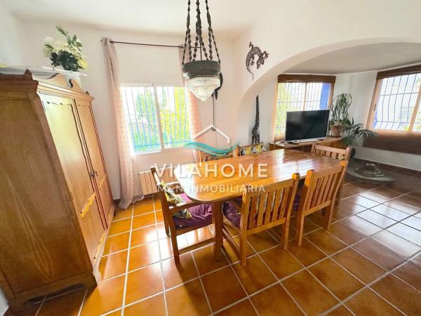 Casa independiente en Cv-759