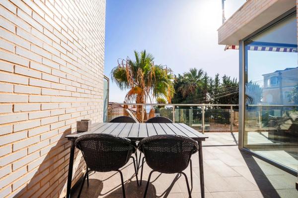 Casa independiente en Urbanización el Charco