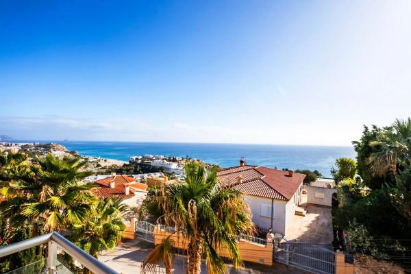 Casa independiente en Urbanización el Charco