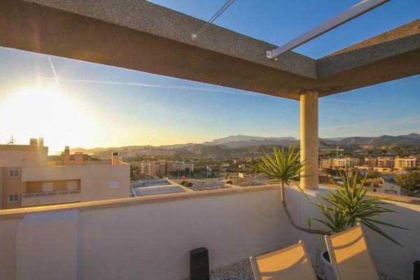 Dúplex en calle Guadalest