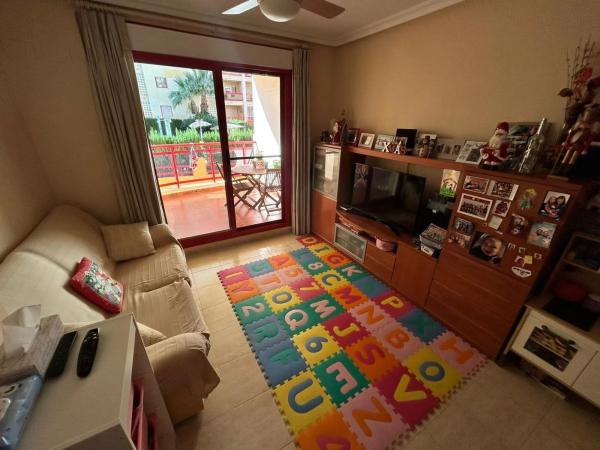 Piso en avenida Riu Torres