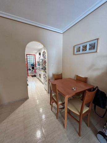 Piso en avenida Riu Torres