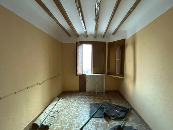 Casa de pueblo en calle Canalejas