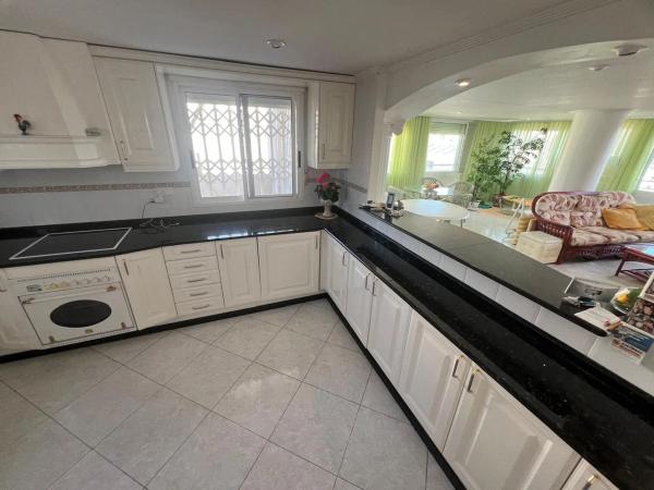 Piso en Barrio Las Azaleas - Alkadir