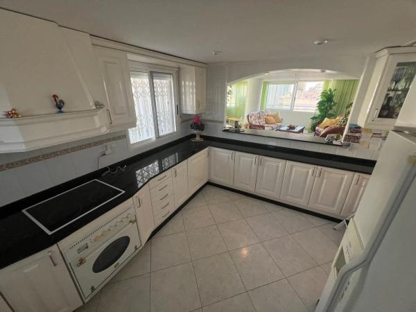 Piso en Barrio Las Azaleas - Alkadir