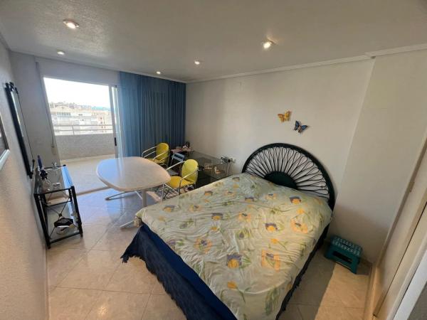 Piso en Barrio Las Azaleas - Alkadir