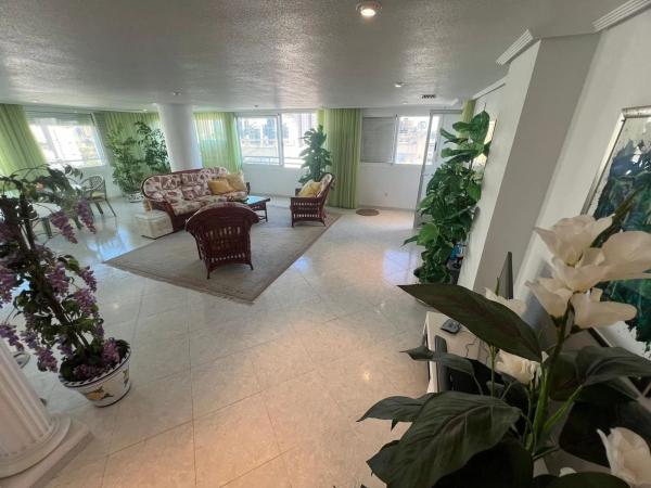 Piso en Barrio Las Azaleas - Alkadir