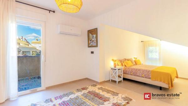 Chalet adosado en calle Gregori Mayans i Siscar