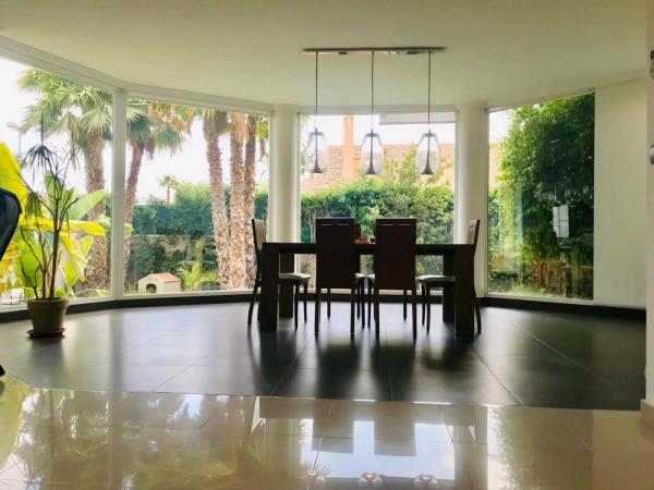 Casa independiente en calle Xop