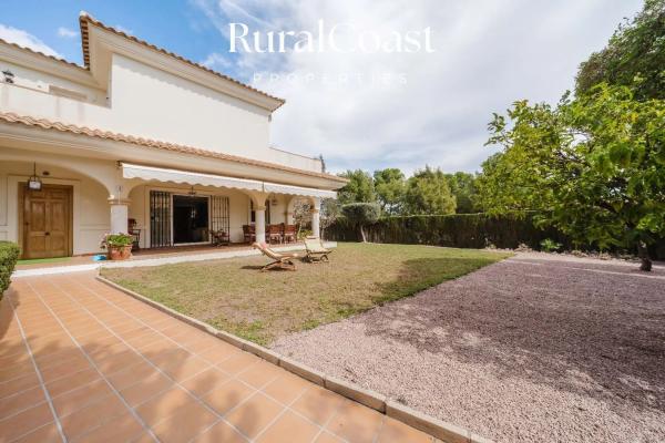 Casa independiente en calle de la Boira