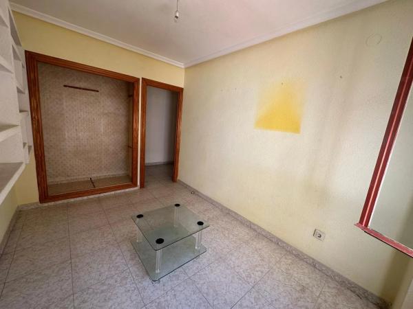 Piso en calle Miguel Alcaraz