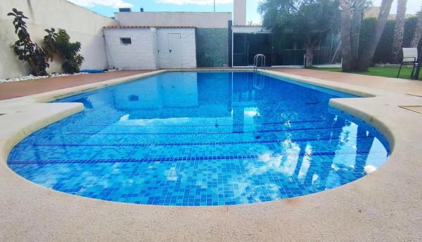 Casa independiente en calle Miguel Alcaraz