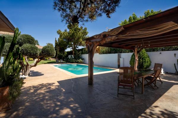 Casa independiente en calle de la Carnalita