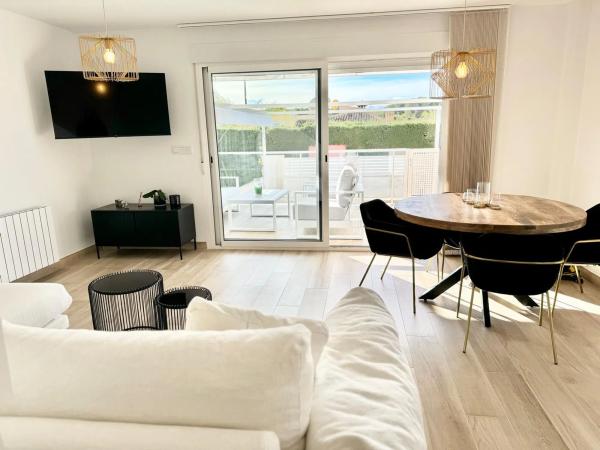 Chalet pareado en calle Cronista Viravens