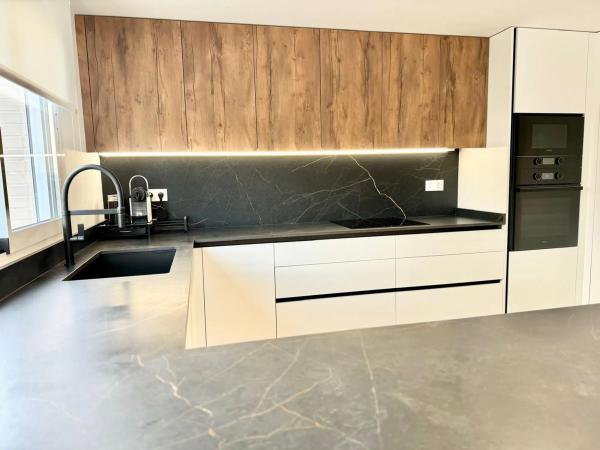 Chalet pareado en calle Cronista Viravens