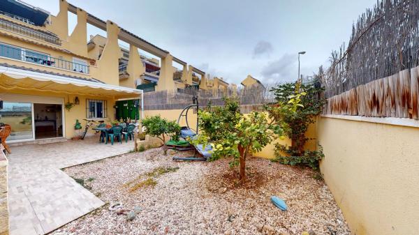 Chalet adosado en calle del Sofre