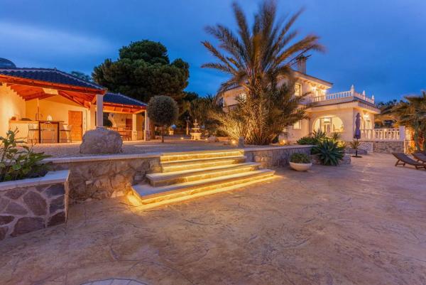 Casa independiente en camino de la Torreta