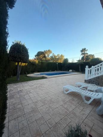 Chalet en calle Avellano, 5