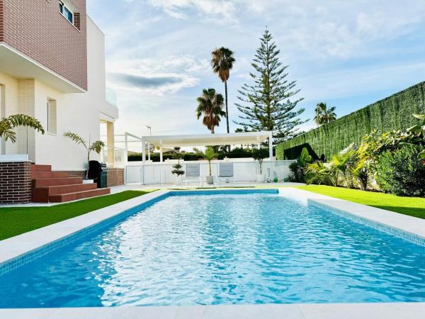 Chalet pareado en calle de la Sardina