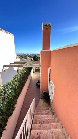 Casa independiente en calle de la Camamil la