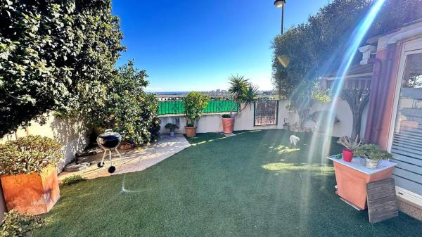 Casa independiente en calle de la Camamil la