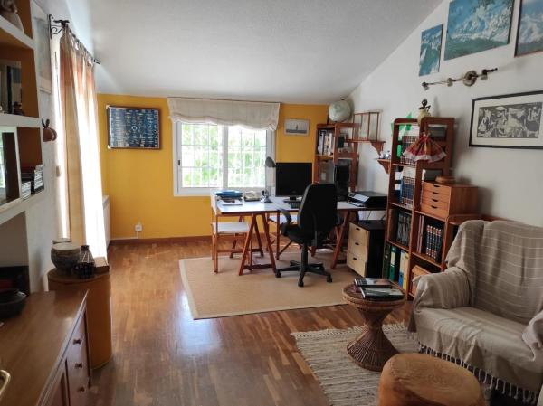 Casa independiente en Club de campo