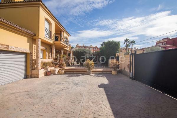 Casa independiente en calle Noguera, 31