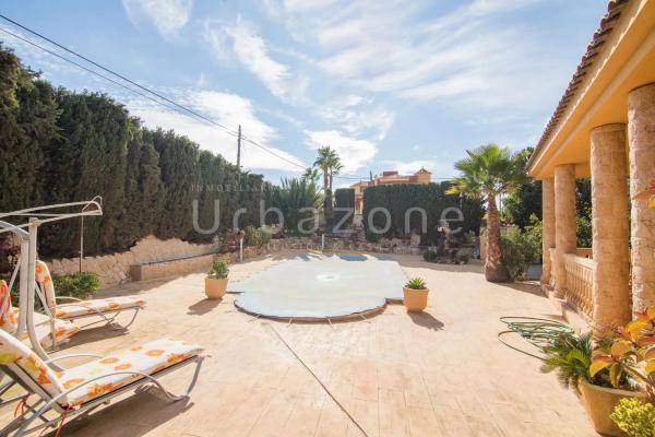 Casa independiente en calle Noguera, 31