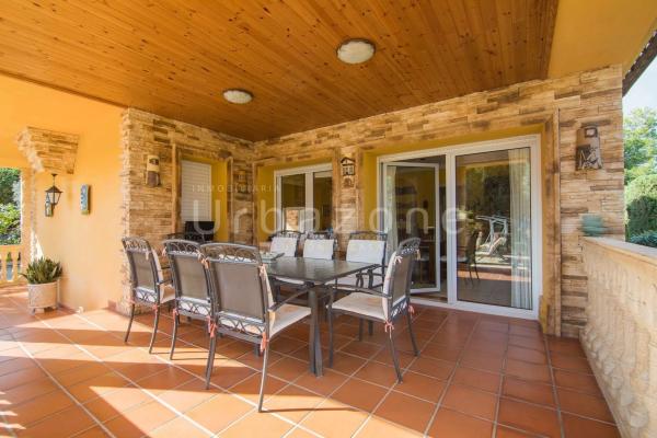 Casa independiente en calle Noguera, 31