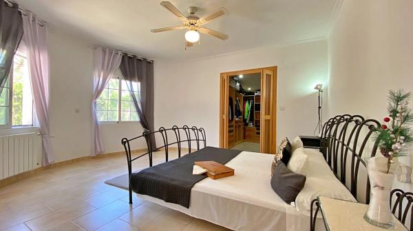 Casa independiente en calle Figueras Pachec