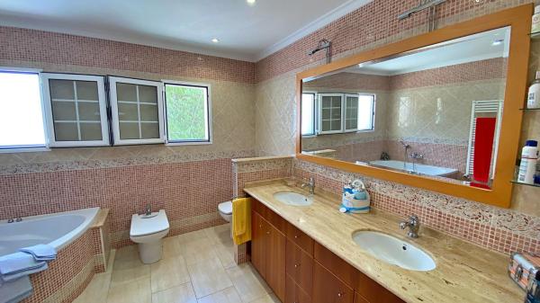 Casa independiente en calle Figueras Pachec