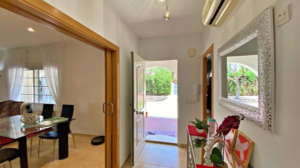 Casa independiente en calle Figueras Pachec