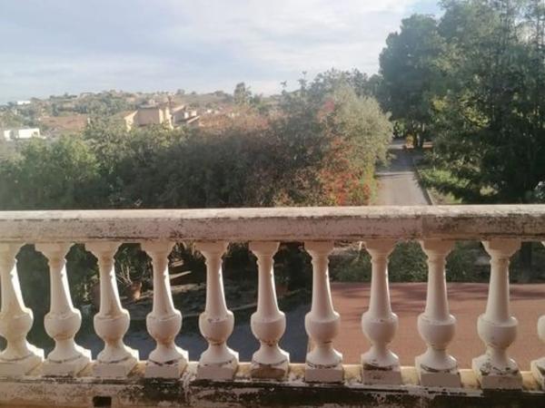 Casa independiente en calle del Cirerer