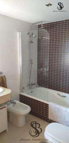 Chalet pareado en calle Aries