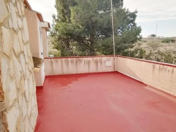 Casa independiente en calle del Cirerer