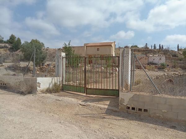 Casa independiente en Partida Tossal Redó, 24