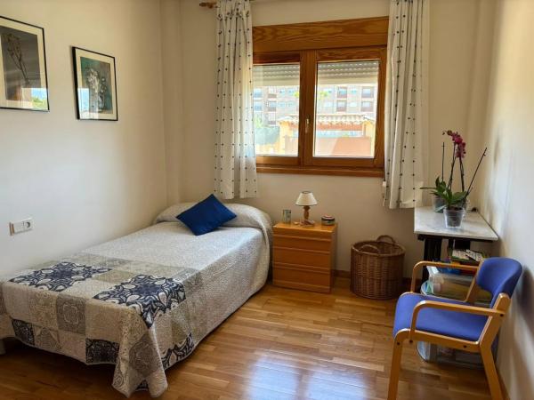 Casa independiente en calle Serra Grana